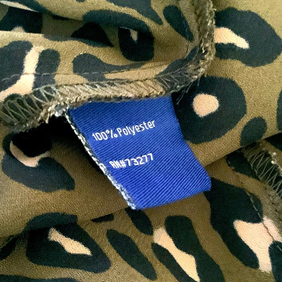 Beautiful Sleeveless Camisole - Picture 9 of 10